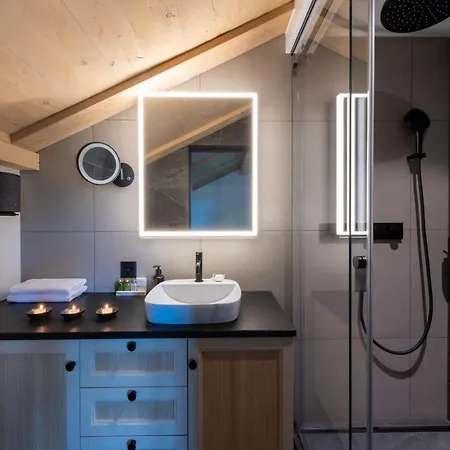Margaux Penthouse Apartment *